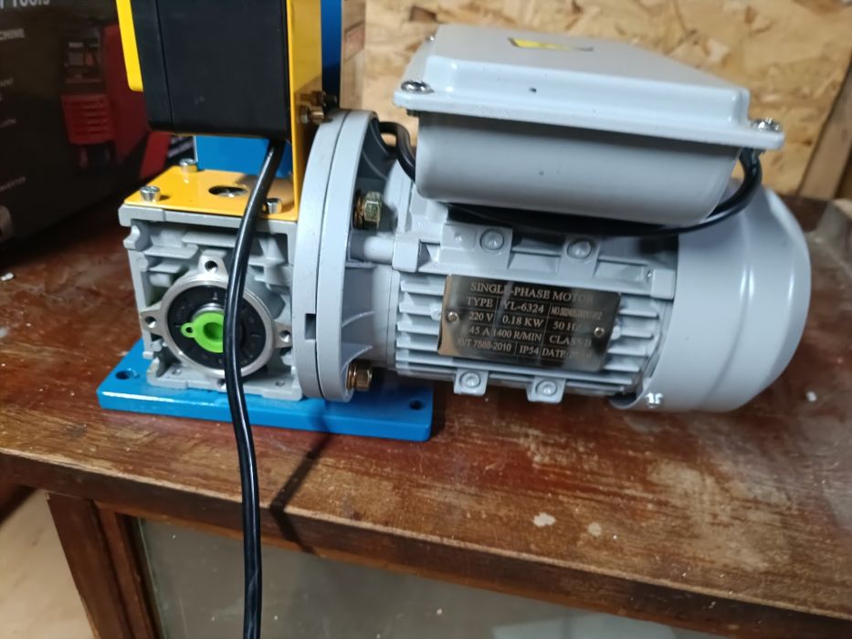 Машина за белене на Кабели 180w