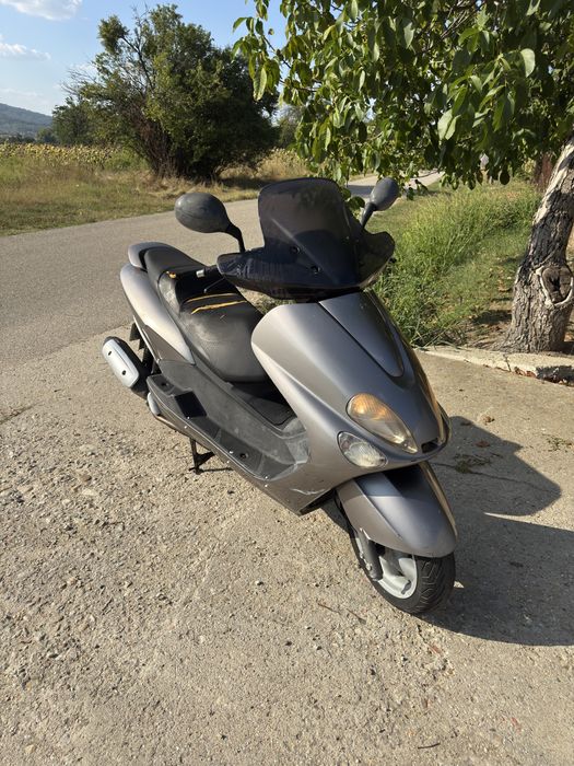 Scuter Yamaha MBK 125 cc
