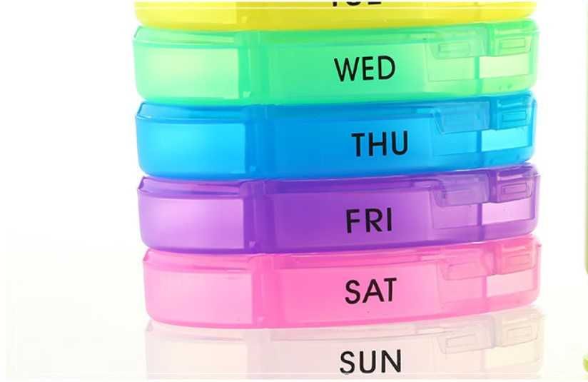 Красивый пластиковый органайзер на 28 ячеек (Таблетница) / Dori quti