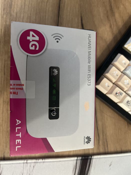 WiFi роутер от Huawei altel 4G