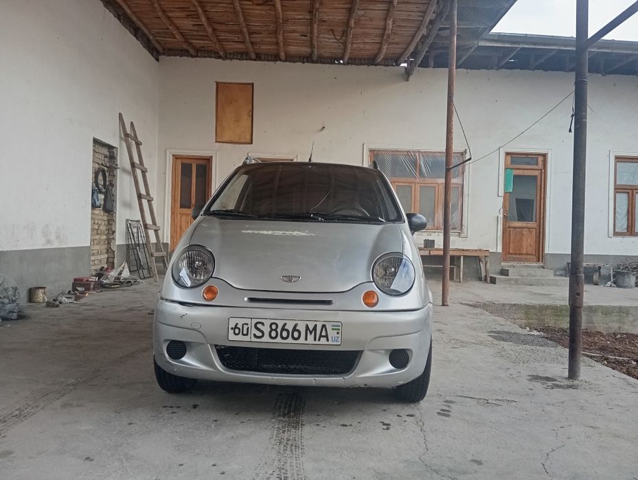 Юриптурган мошина гази бор балонлар янги