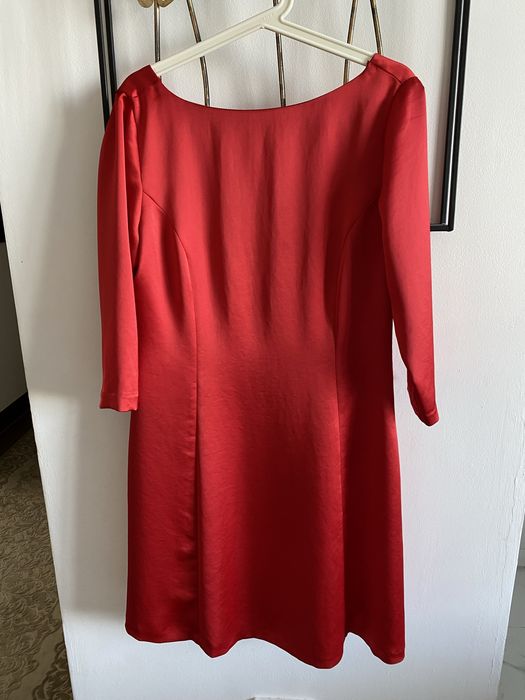 Красивое, очень качественное  платье