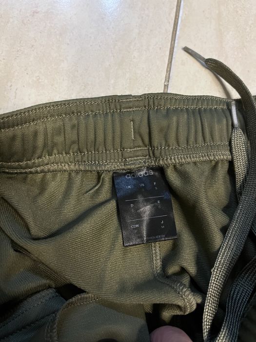 Спортен Екип adidas