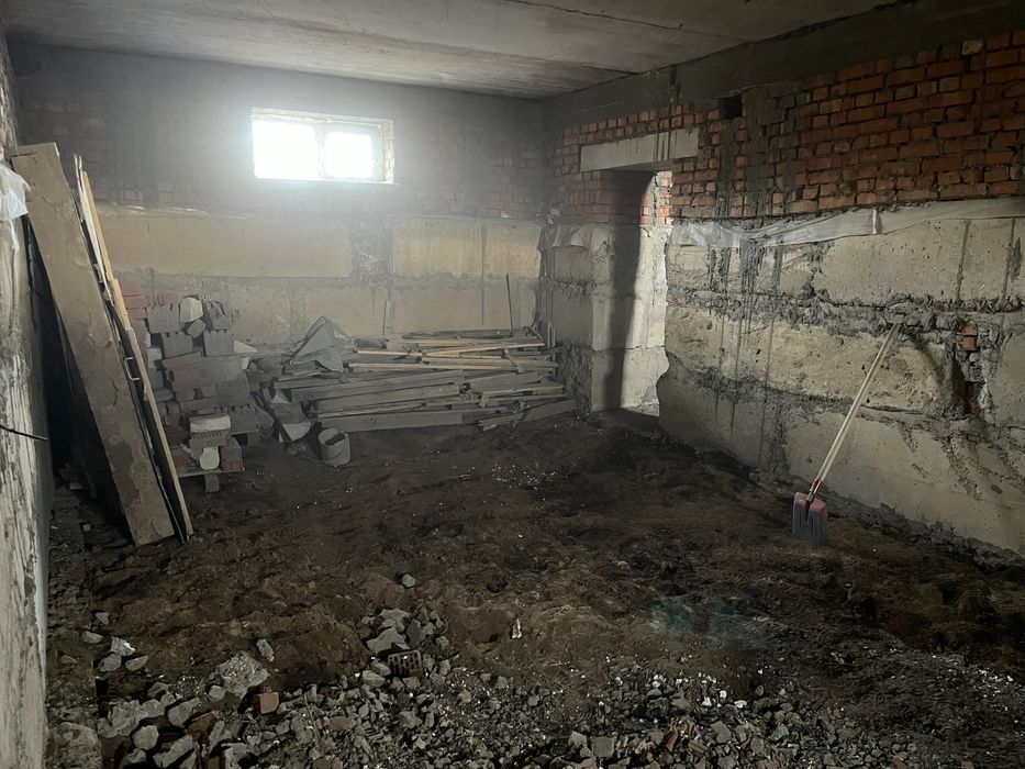 продам большой дом