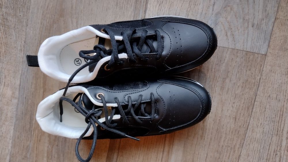 Нови Кожени обувки, Паоло Ботичели