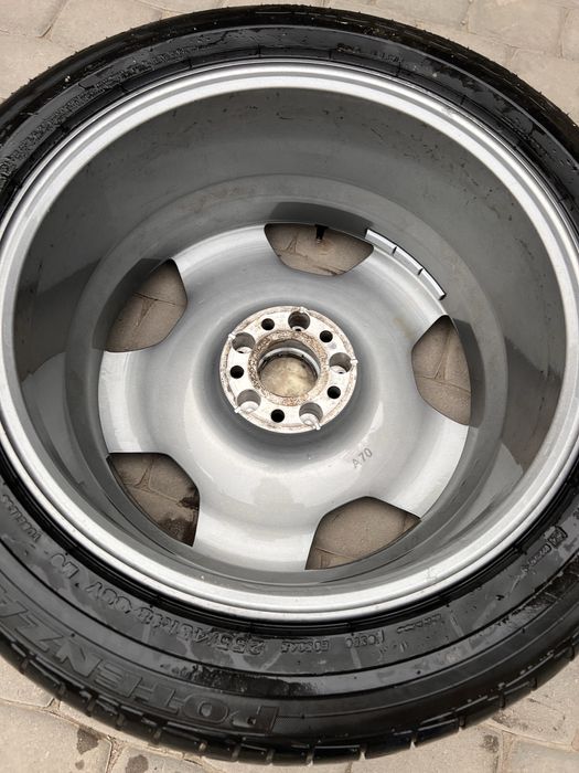 Диск новый R18 с резиной