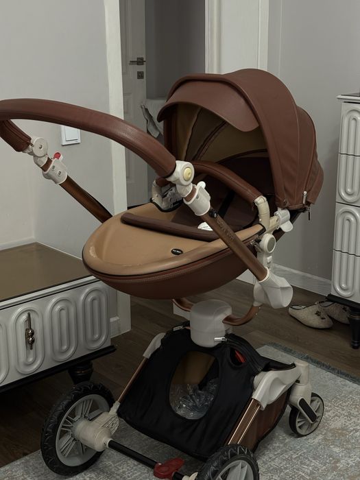 Детская коляска HOT MOM