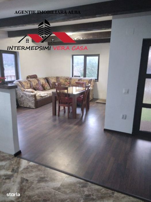 Casa nou 7 camere 3 bai de vanzare in Ampoita Jud Alba