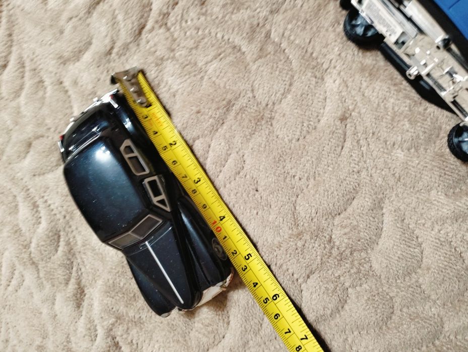 Vind jucari masinute  Epoca