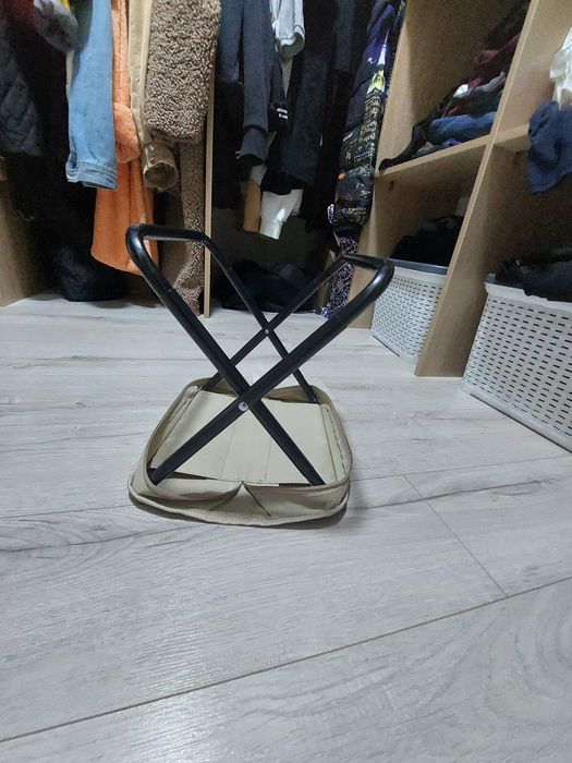 Складной стульчик