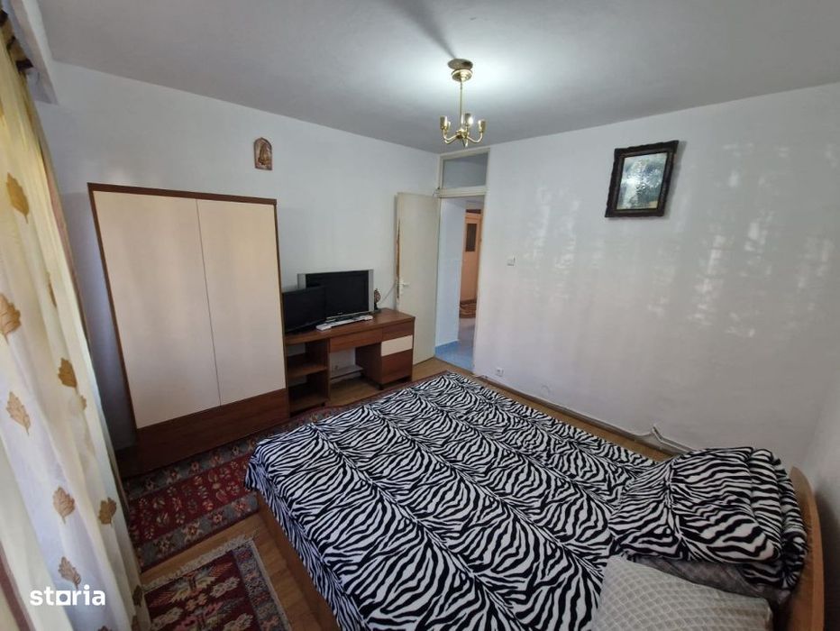 Apartament 3 camere, 71 mp, zona Hotvon