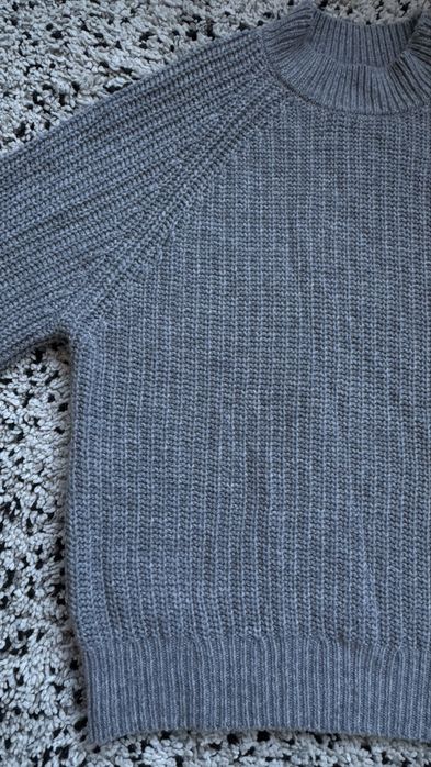 Дамски вълнен пуловер Tommy Hilfiger размер S-M