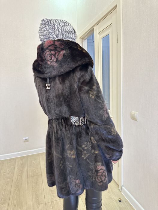 Норковая шуба цветная