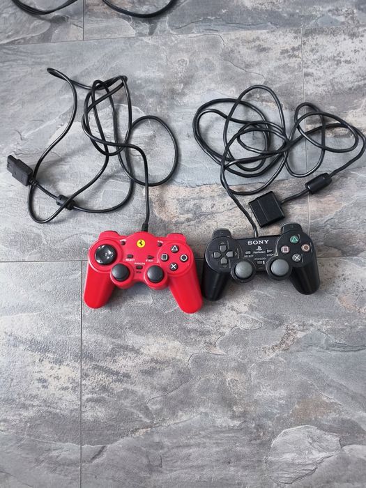 Ps4 pro + 5игри +волан и подарък ps2