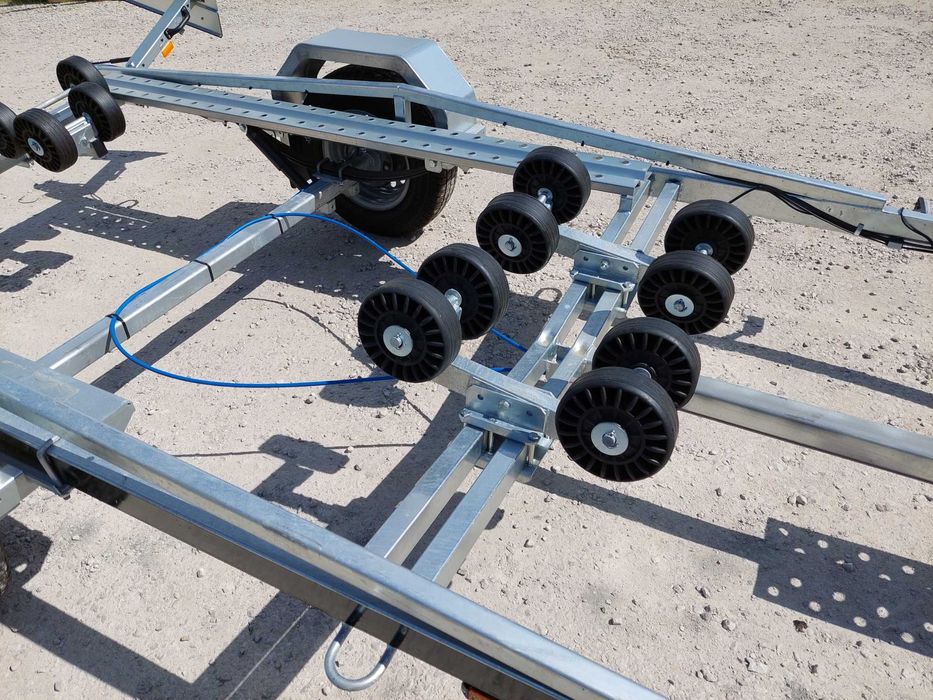 Колесар за лодка до 650см Respo 1800V661L209