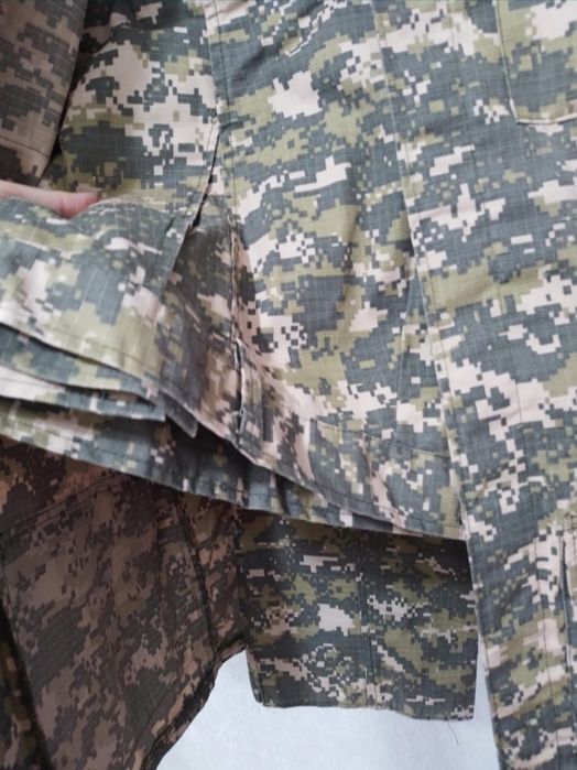 Продам летнюю форму для кафедры.Размер 46. Состояние отличное чистое