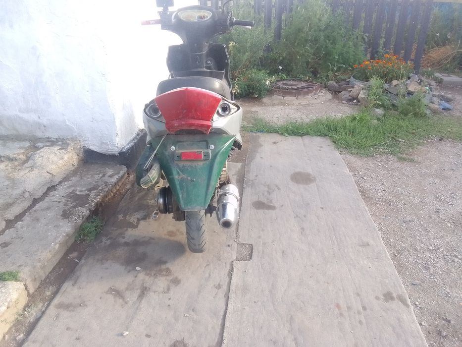 Продам скутор м8