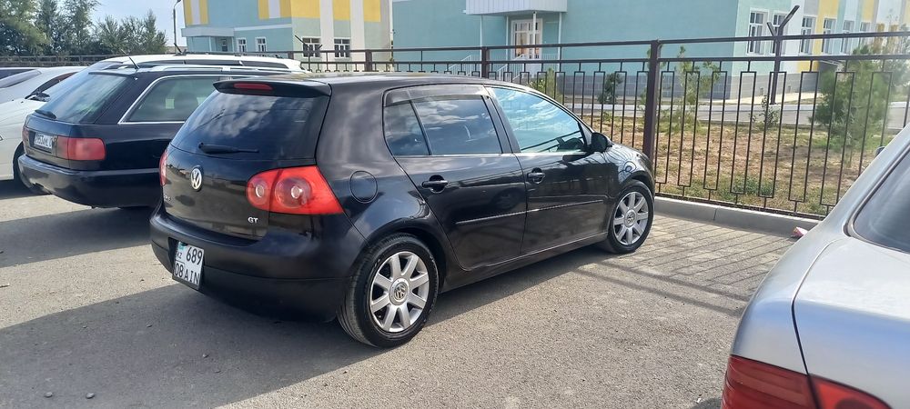 Фольскгваген Гольф 5