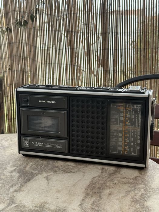 Grundig radio portabil casetofon inregistrator recorder