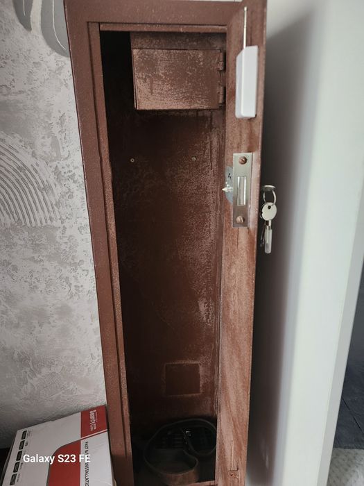 Сейф в хорошем состоянии