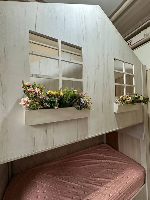 двухэтажная кровать для девочек