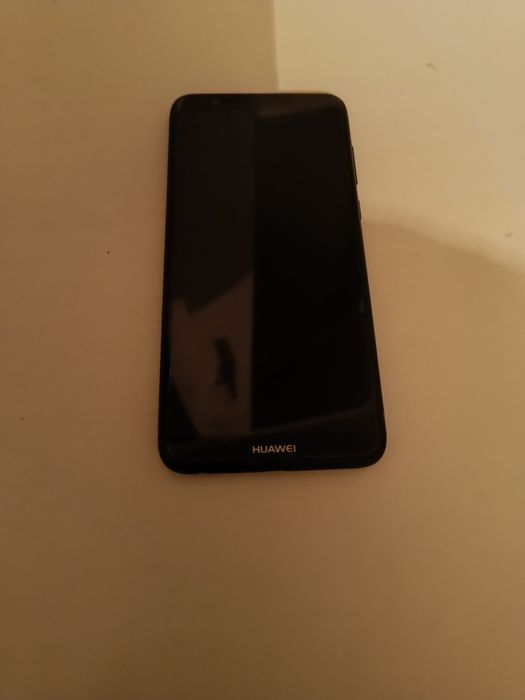 Продам смартфон Huawei