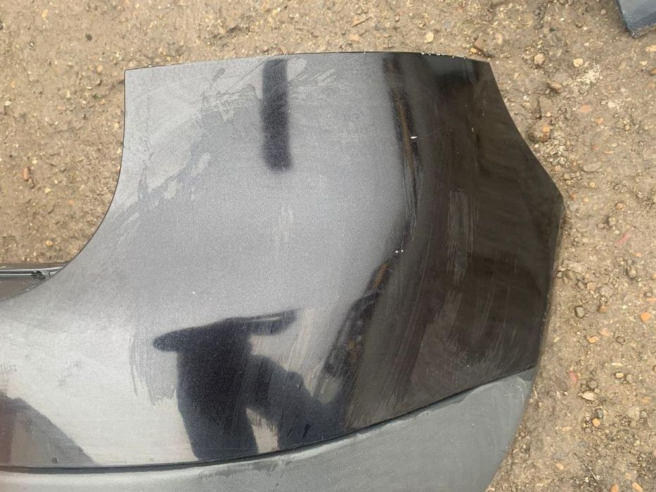 Spoiler / Bara Spate VW Golf 5 Hatchback 2003 - 2009 cu Mici Defecte / Imperfectiuni Cod: 1K6807521