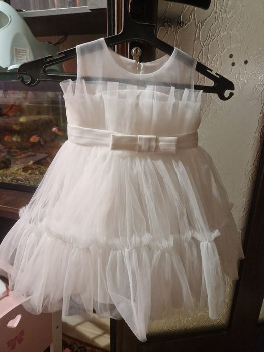 Официална рокля размер 18 месеца