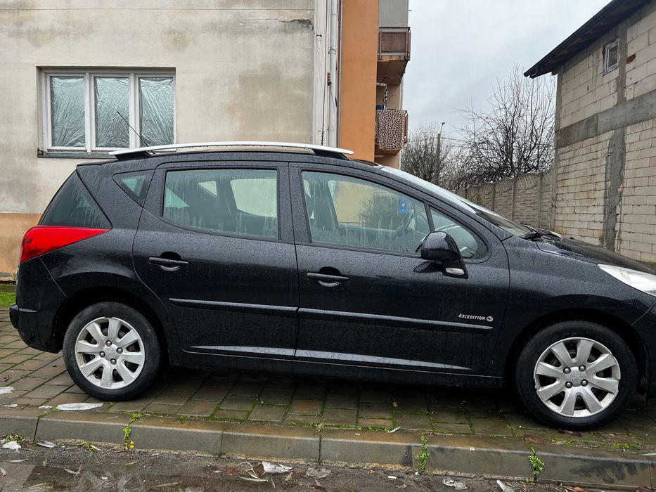Vând Peugeot 207SW