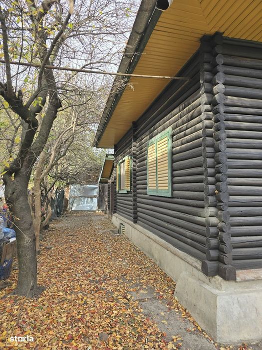 Breaza, Casa de vanzare, 7 camere, teren, livada 3800m², zona centrala