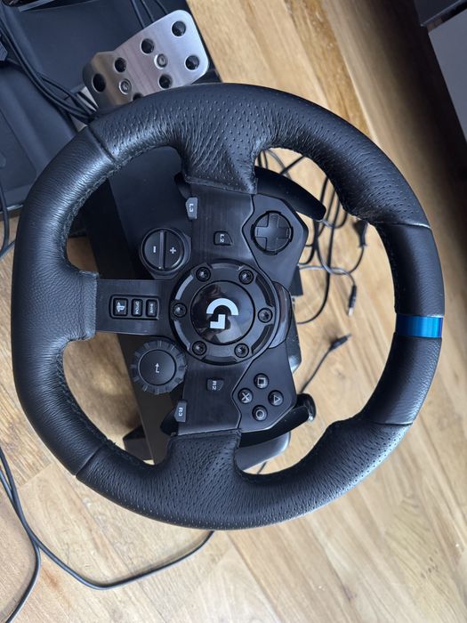 Logitech g923 PC/PS4/PS5 garantie 2 ani, pedale, SCHIMBATOR, TrueForce