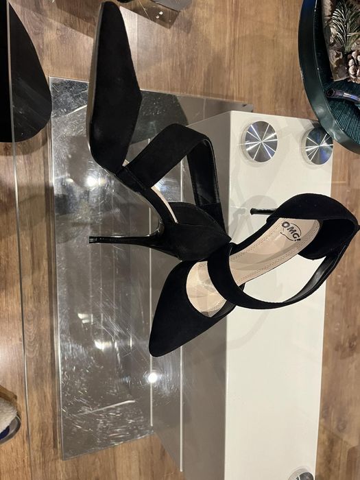 Черни обувки на ток