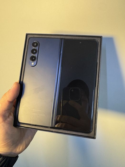 Samsung galaxy Z Fold3 5g