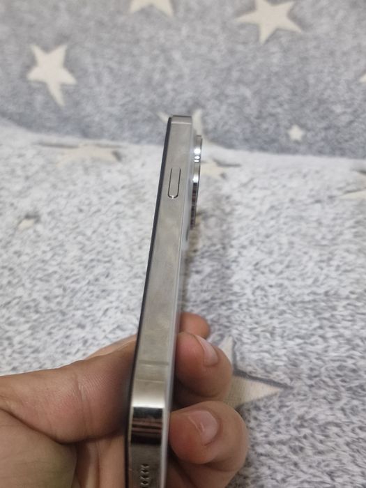 Продам айфон 14 про