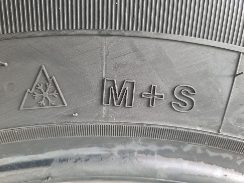 215/70 R15C, 109R, ROADHOG AS, Anvelope mixte M+S