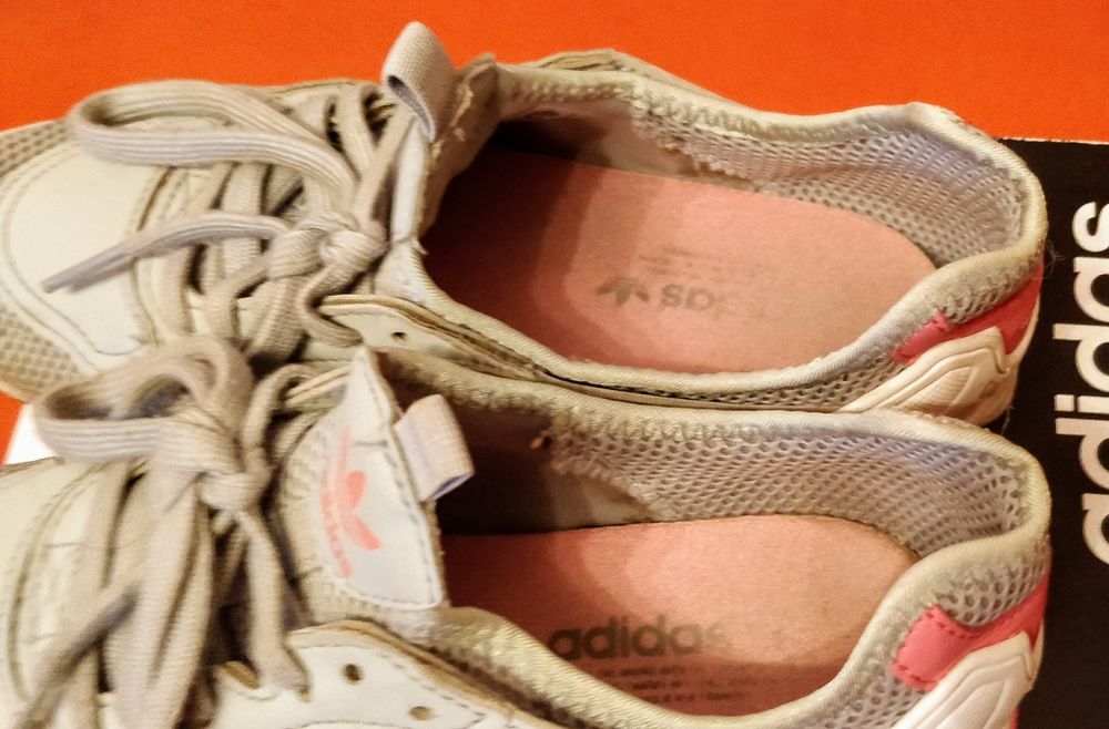 Adidas - оригинални детски маратонки
