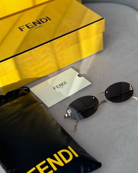 Слънчеви очила fendi