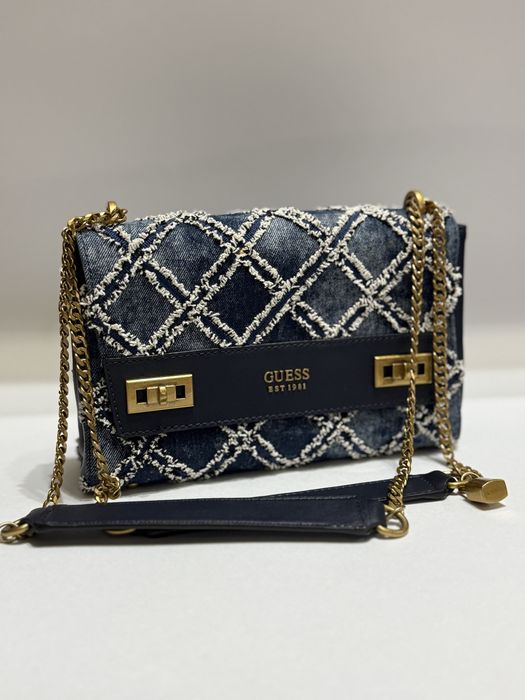 Продам сумку Guess