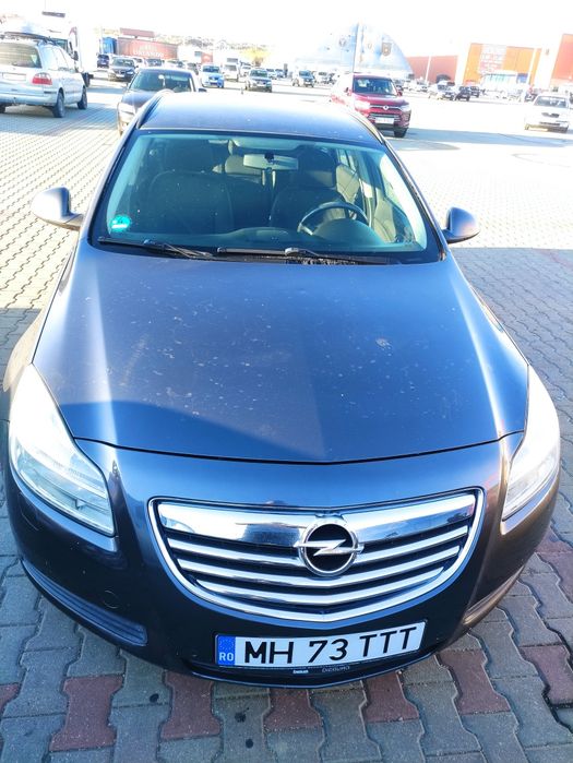 Vând Opel Insignia 2.0 CDTI