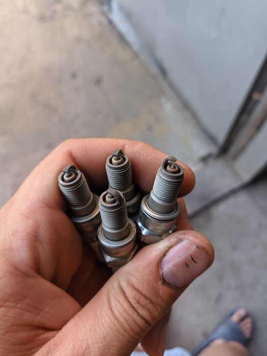 свечи мотоцикл NGK CR9EH