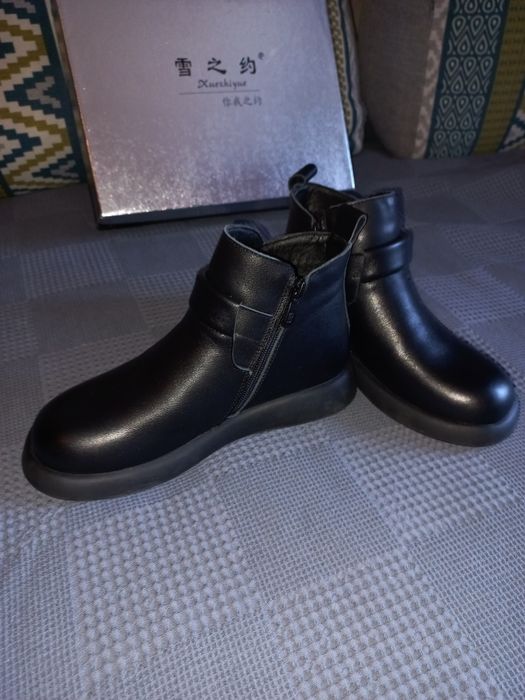 Продам ботинки на осень срочно!