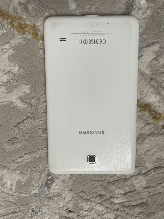 Планшет    Tab 4