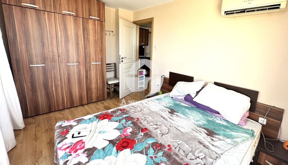 Продава се Двустаен апартамент в к.к. Слънчев бряг - 70 кв.м за 1100 €/кв.м - Снимка #4