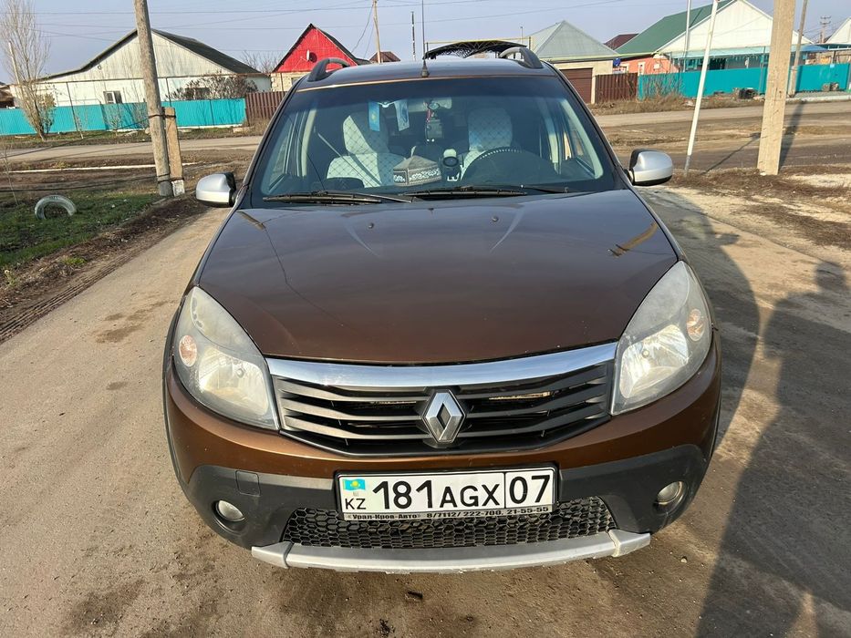 Рено Сандеро степвей