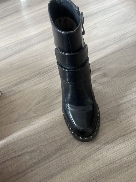 Кожанные ботильоны