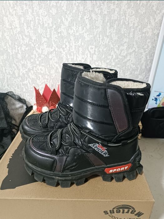 Продаются сапоги на мальчика