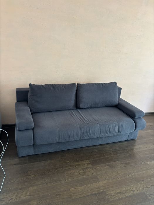 Vând canapea extensibilă living