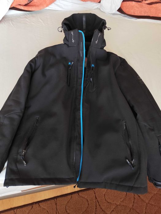 Продавам 3 бр.. якета за различни сезони