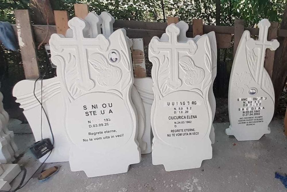 Cruci imitație marmura,350 Lei,Craiova si judetul Dolj