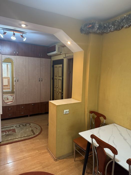 Apartament 2 camere 1 decembrie